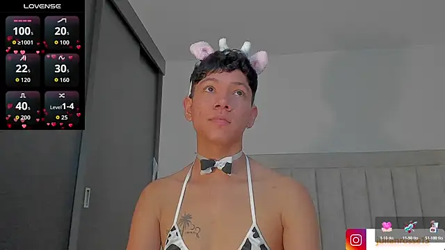 JulianRose 1 online show from May 2026 12:43:01 PM