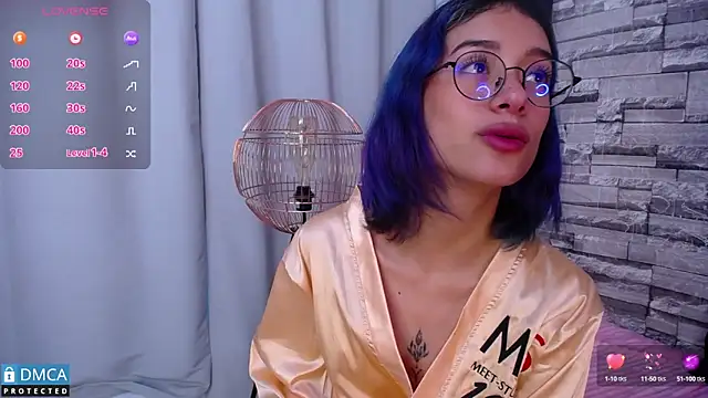 BellaOdisea online show from March 2025 08:31:02 PM