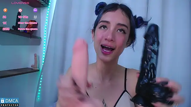 BellaOdisea online show from March 2025 07:31:01 PM