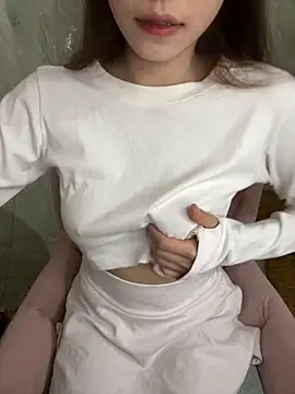 Pink Pretty online show from January 2025 04:37:01 PM