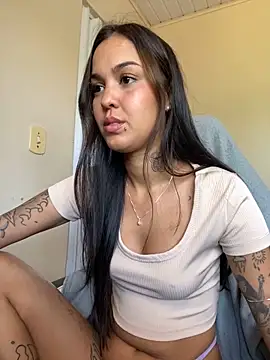 Snapshot of poliannaxx chatting on September 2025 02:17:01 PM poliannaxx online show from September 2025 02:17:01 PM