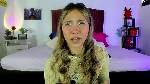 alisson zafiro  online show from January 2025 03:04:02 PM