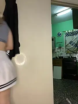 Snapshot of FlorBich chatting on January 2025 08:36:01 AM FlorBich online show from January 2025 08:36:01 AM