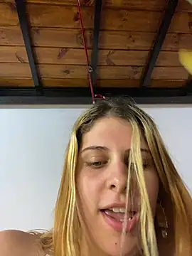 Snapshot of FlorBich chatting on February 2025 09:26:02 PM FlorBich online show from February 2025 09:26:02 PM