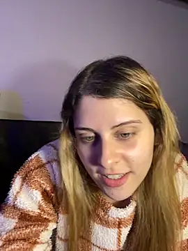 Snapshot of FlorBich chatting on September 2025 07:32:02 AM FlorBich online show from September 2025 07:32:02 AM