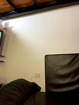 Snapshot of FlorBich chatting on October 2025 01:39:01 AM FlorBich online show from October 2025 01:39:01 AM