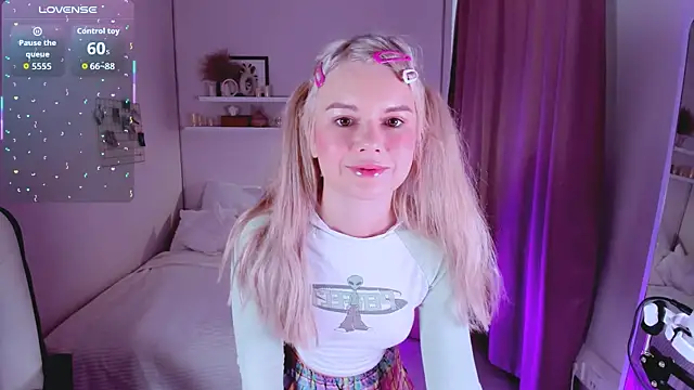 Lil Amelie online show from May 2026 09:38:01 AM