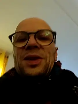 Snapshot of wedge75 chatting on January 2026 10:39:02 AM wedge75 online show from January 2026 10:39:02 AM