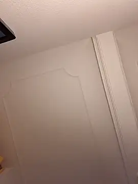 Snapshot of wedge75 chatting on February 2026 04:32:01 PM wedge75 online show from February 2026 04:32:01 PM