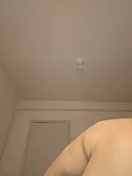 Snapshot of wedge75 chatting on February 2026 06:12:02 PM wedge75 online show from February 2026 06:12:02 PM