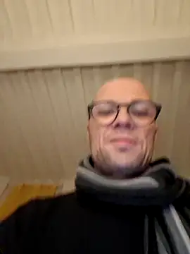 Snapshot of wedge75 chatting on February 2026 06:26:02 PM wedge75 online show from February 2026 06:26:02 PM