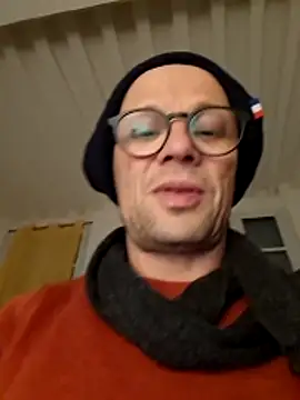 Snapshot of wedge75 chatting on March 2026 04:42:01 PM wedge75 online show from March 2026 04:42:01 PM