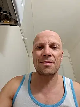 wedge75 online show from April 2026 03:00:01 PM