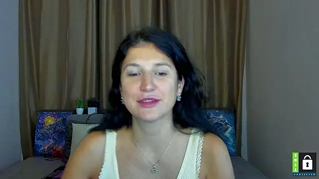 Alianna Solo Kisses online show from November 2025 06:35:02 AM