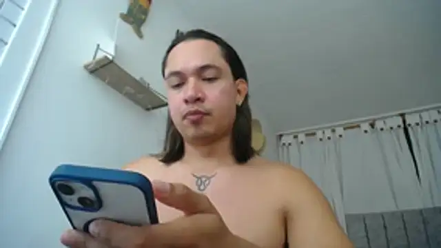 Valerioe online show from December 2025 08:02:02 PM