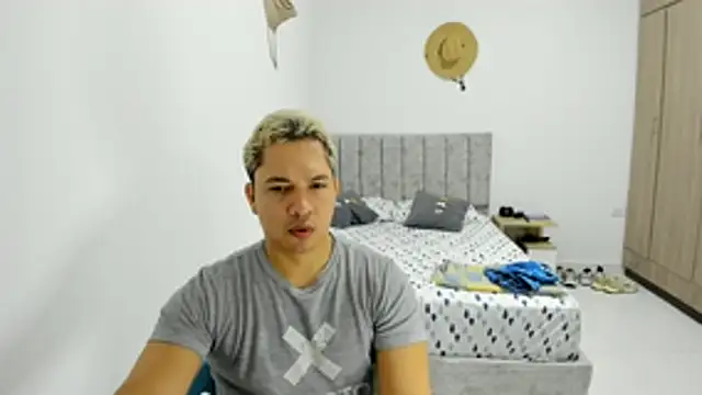 Valerioe online show from June 2026 12:17:01 PM