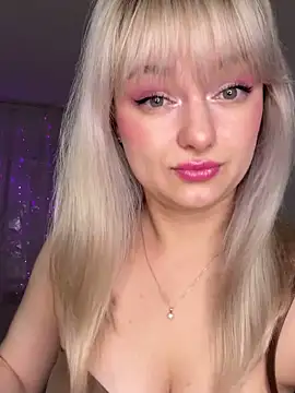 Blonde20 online show from October 2025 07:38:01 PM