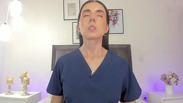 helen mooree online show from June 2026 12:47:02 PM