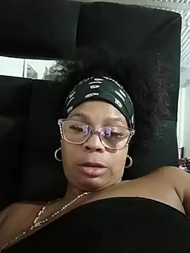 Melanie candy  online show from February 2026 12:26:01 AM