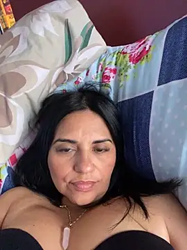 paolagomez  online show from December 2024 07:32:02 PM