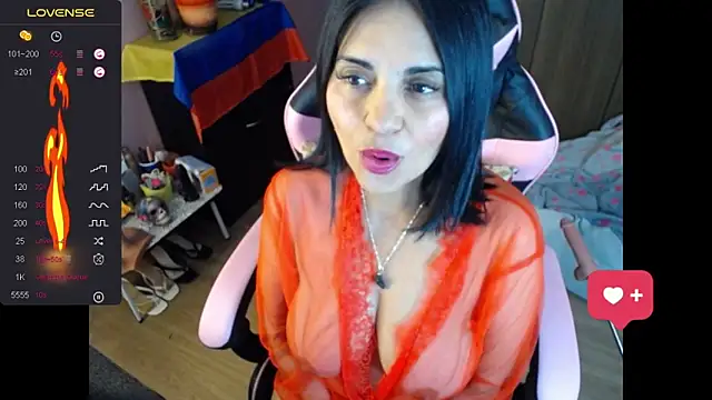 paolagomez  online show from October 2025 09:20:01 AM