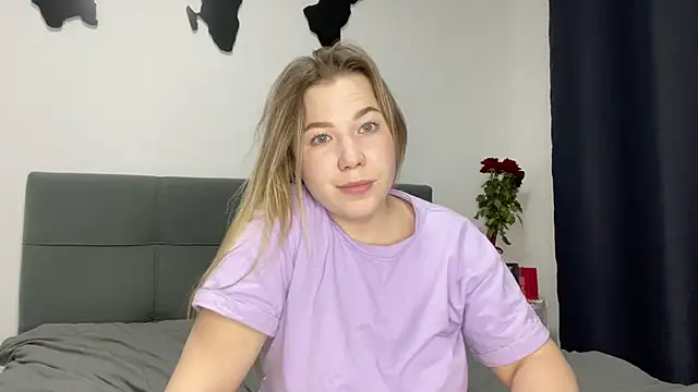 Embersweetbunny online show from January 2025 05:02:02 PM