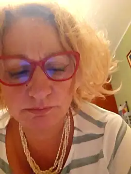 VirginiaNurse online show from May 2026 08:49:02 PM