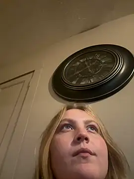 Snapshot of PhatAssBlond chatting on December 2024 12:19:01 AM PhatAssBlond online show from December 2024 12:19:01 AM