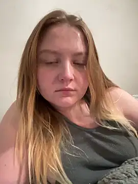 Snapshot of PhatAssBlond chatting on January 2025 07:28:01 PM PhatAssBlond online show from January 2025 07:28:01 PM