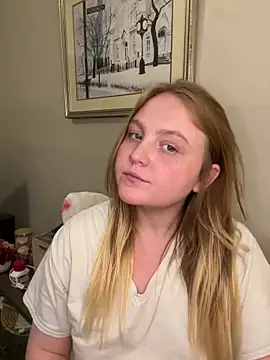 Snapshot of PhatAssBlond chatting on January 2025 04:37:01 AM PhatAssBlond online show from January 2025 04:37:01 AM