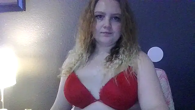 Snapshot of PhatAssBlond chatting on February 2025 08:19:02 PM PhatAssBlond online show from February 2025 08:19:02 PM