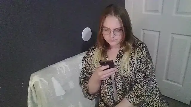 Snapshot of PhatAssBlond chatting on March 2025 11:16:02 PM PhatAssBlond online show from March 2025 11:16:02 PM