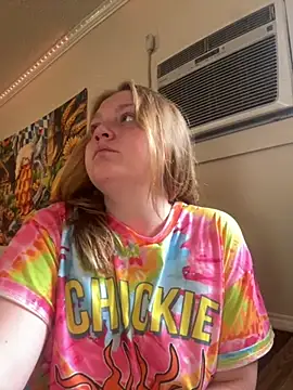 Snapshot of PhatAssBlond chatting on September 2025 07:04:01 PM PhatAssBlond online show from September 2025 07:04:01 PM