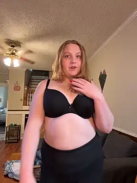 Snapshot of PhatAssBlond chatting on November 2025 07:36:01 PM PhatAssBlond online show from November 2025 07:36:01 PM