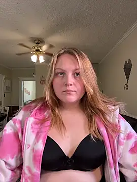 Snapshot of PhatAssBlond chatting on November 2025 05:55:02 PM PhatAssBlond online show from November 2025 05:55:02 PM