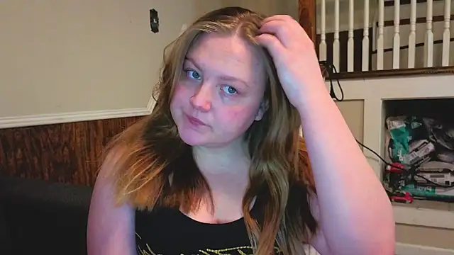 Snapshot of PhatAssBlond chatting on February 2026 04:27:02 PM PhatAssBlond online show from February 2026 04:27:02 PM