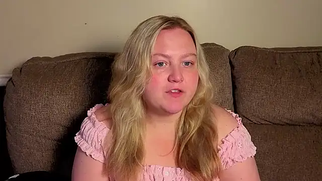 PhatAssBlond online show from July 2026 06:13:01 PM
