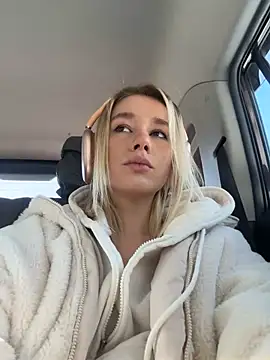 Snapshot of SSSATIVA_model chatting on February 2025 01:32:01 AM SSSATIVA model online show from February 2025 01:32:01 AM