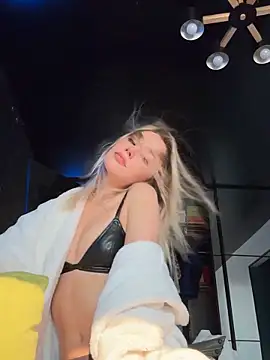 Snapshot of SSSATIVA_model chatting on October 2025 05:26:02 AM SSSATIVA model online show from October 2025 05:26:02 AM