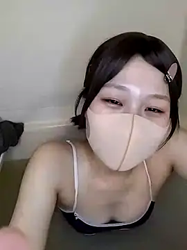 Snapshot of izumi__123 chatting on December 2024 05:42:01 AM izumi 123 online show from December 2024 05:42:01 AM