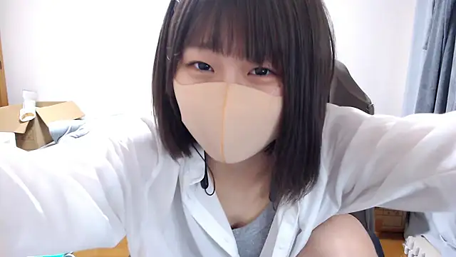 Snapshot of izumi__123 chatting on January 2025 05:37:02 AM izumi 123 online show from January 2025 05:37:02 AM