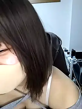 Snapshot of izumi__123 chatting on January 2025 07:01:02 PM izumi 123 online show from January 2025 07:01:02 PM