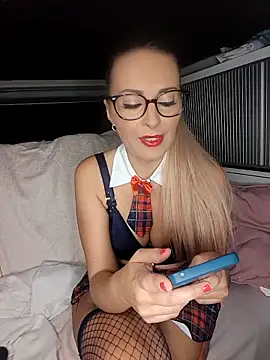 Jade Emeraud online show from November 2025 08:43:01 PM