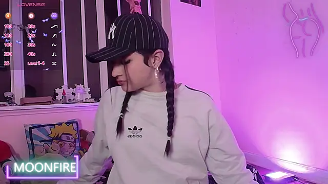 Snapshot of moonfiredancer chatting on March 2025 05:50:02 AM moonfiredancer online show from March 2025 05:50:02 AM