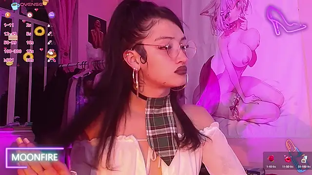 Snapshot of moonfiredancer chatting on October 2025 04:55:01 AM moonfiredancer online show from October 2025 04:55:01 AM