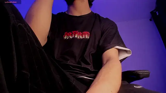 s sven03 online show from February 2026 11:30:02 PM