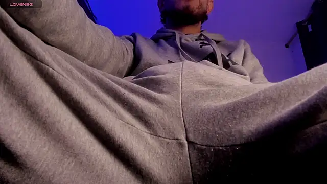 s sven03 online show from February 2026 06:37:01 AM