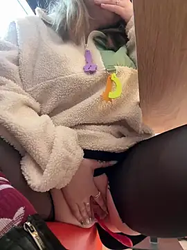 PumaShyXD online show from January 2025 11:40:02 AM