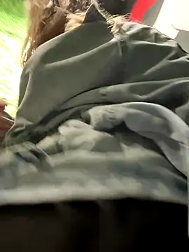 PumaShyXD online show from September 2025 10:58:02 AM