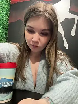 PumaShyXD online show from December 2025 10:22:02 AM